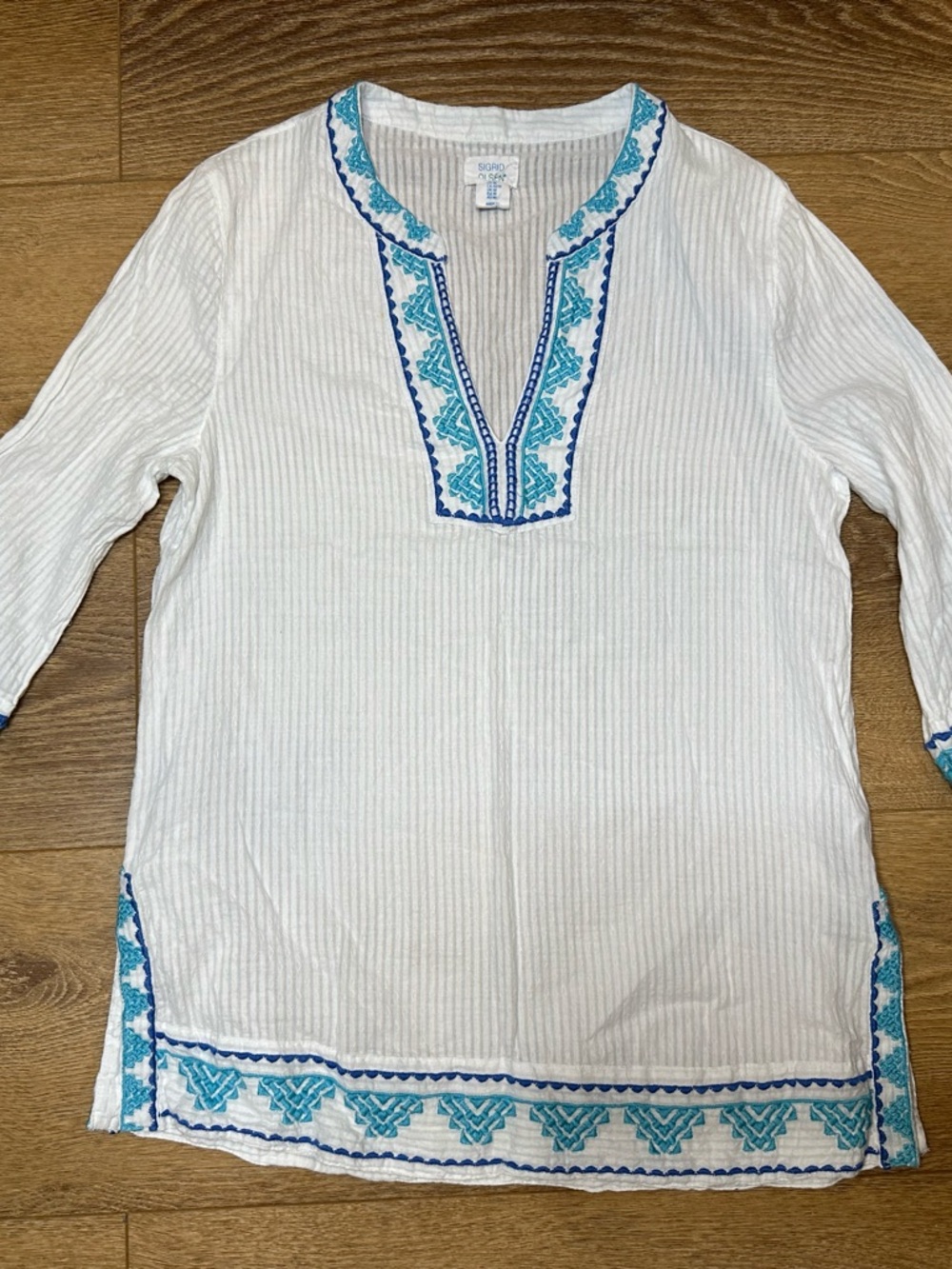 Sigrid Olsen White Tunic with Blue and Aqua Embroidery S boho coastal chic vacay